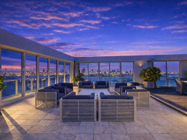 Apartment for sale  Unit #PH1 - photo 7299399