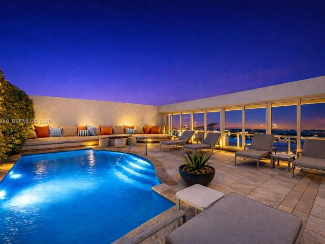 Apartment for sale  Unit #PH1 - photo 7299400