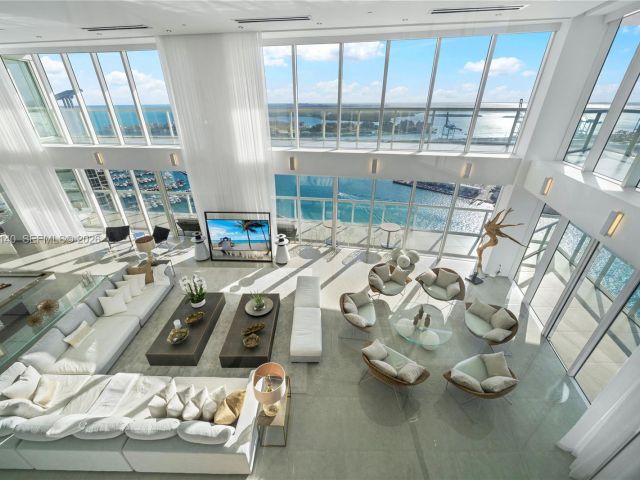 Apartment for sale  Unit #PH1 - photo 7299407