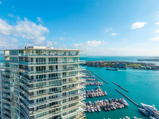 Apartment for sale  Unit #PH1 - photo 7299408