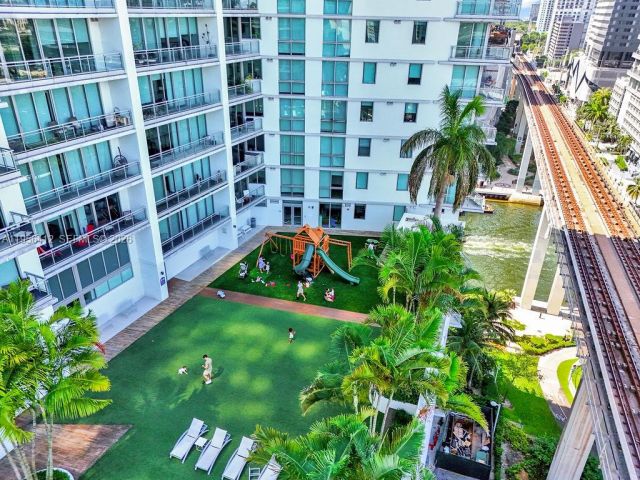 Apartment for sale  Unit #4806 - photo 7297046