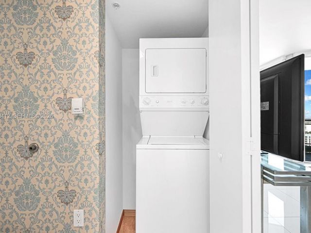 Apartment for sale  Unit #4806 - photo 7297051