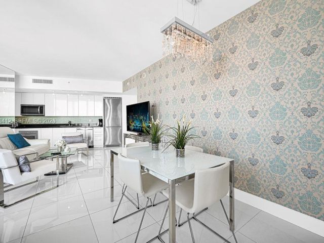 Apartment for sale  Unit #4806 - photo 7297052