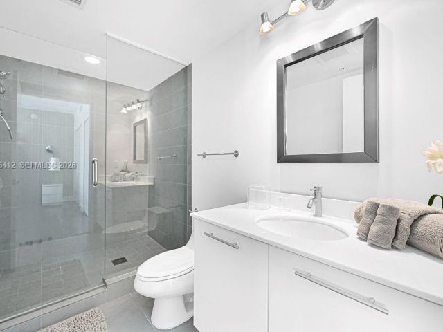 Apartment for sale  Unit #4806 - photo 7297054