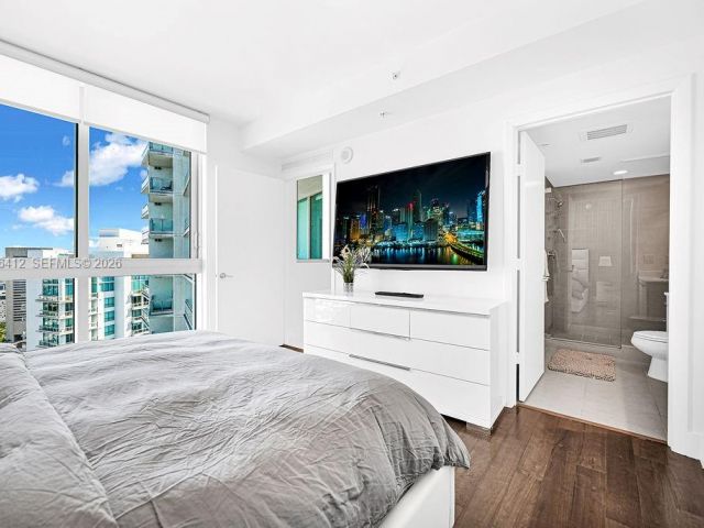 Apartment for sale  Unit #4806 - photo 7297055