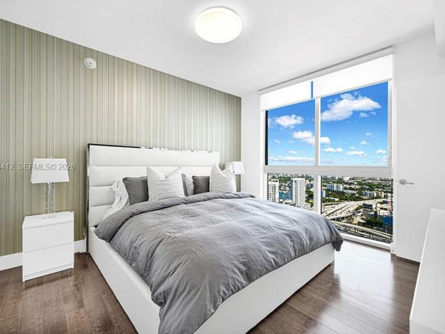 Apartment for sale  Unit #4806 - photo 7297056