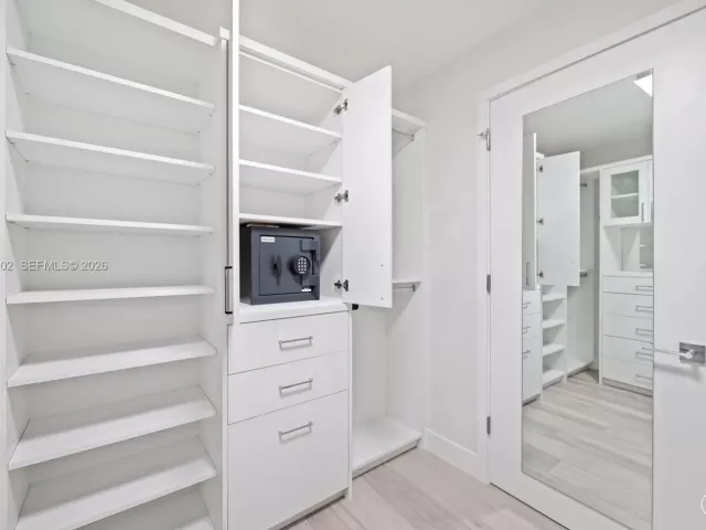 2-bedroom condo for rent in Fort Lauderdale - 2200 N Ocean Blvd N703 - MondialRealty