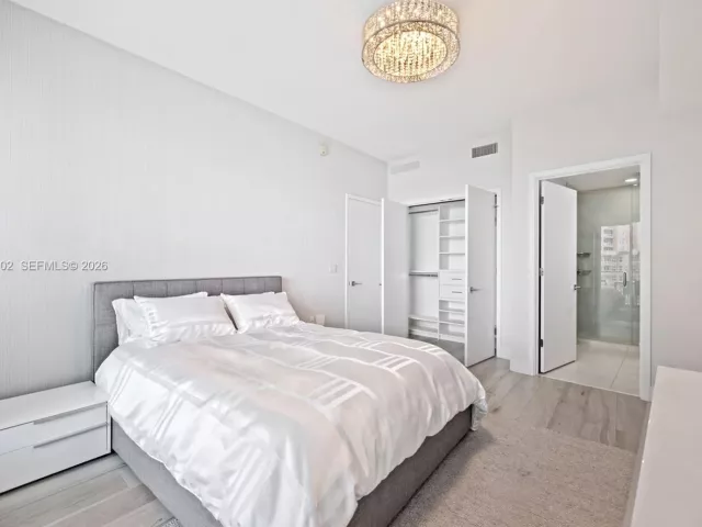 2-bedroom condo for rent in Fort Lauderdale - 2200 N Ocean Blvd N703 - MondialRealty
