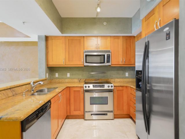 Apartment for rent  Unit #1408E - photo 7429180