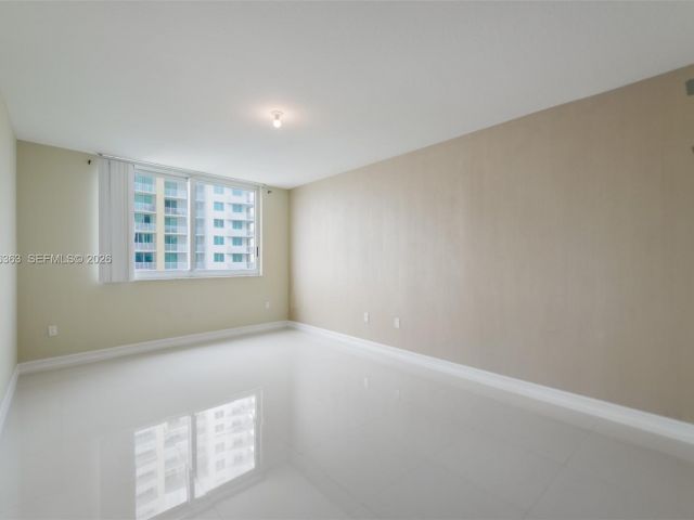 Apartment for rent  Unit #1408E - photo 7429182