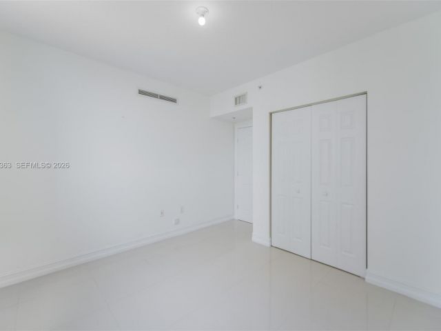 Apartment for rent  Unit #1408E - photo 7429190