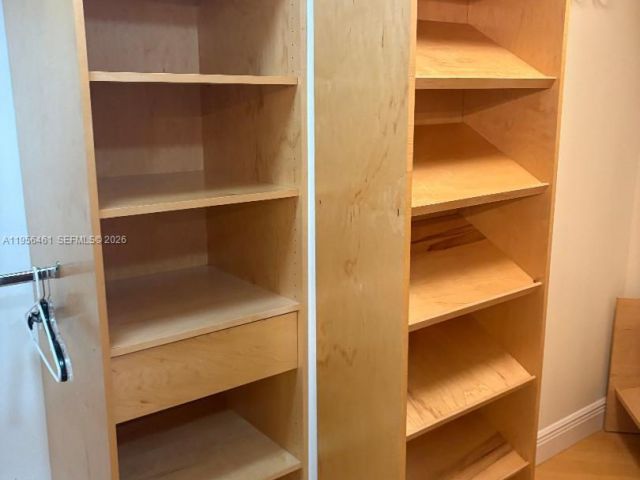 Apartment for rent  Unit #N9-I - photo 7299331