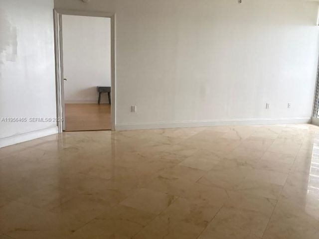 Apartment for rent  Unit #N8-I - photo 7299320