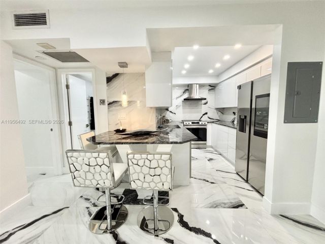 1-bedroom condo for sale in Hallandale Beach - 1965 S Ocean Dr 15B - MondialRealty