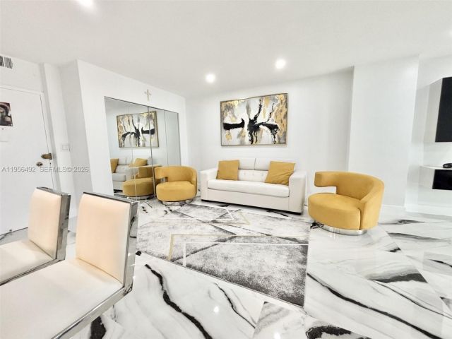 1-bedroom condo for sale in Hallandale Beach - 1965 S Ocean Dr 15B - MondialRealty