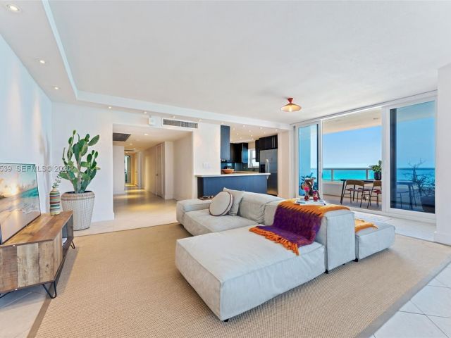 Apartment for rent  Unit # - photo 7413346