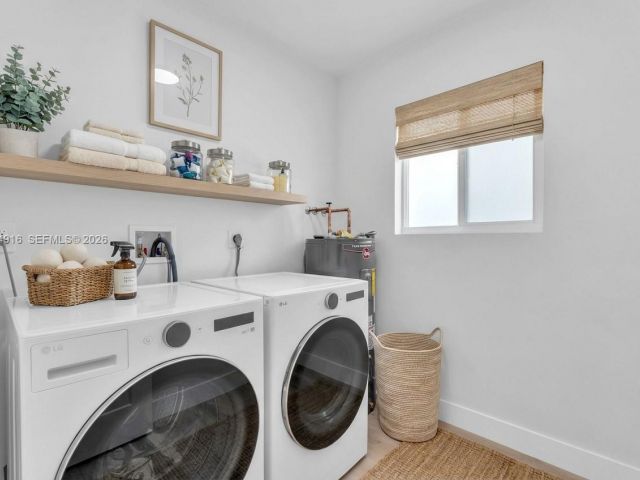 Home for sale at 2144 NE 61st Ct - photo 7482413