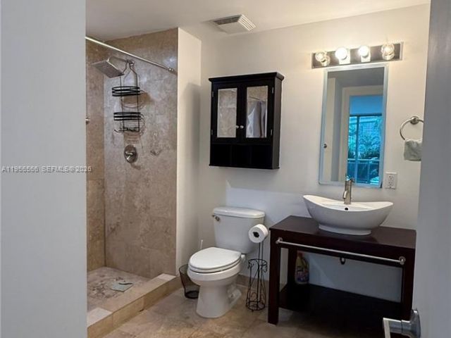 Apartment for sale  Unit #304 - photo 7300605