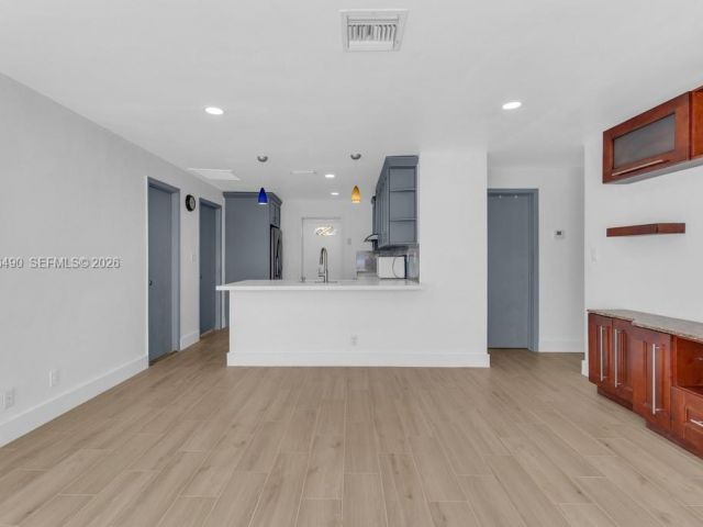 3-bedroom home for rent in Pompano Beach - 1101 NE 24th Ct - MondialRealty