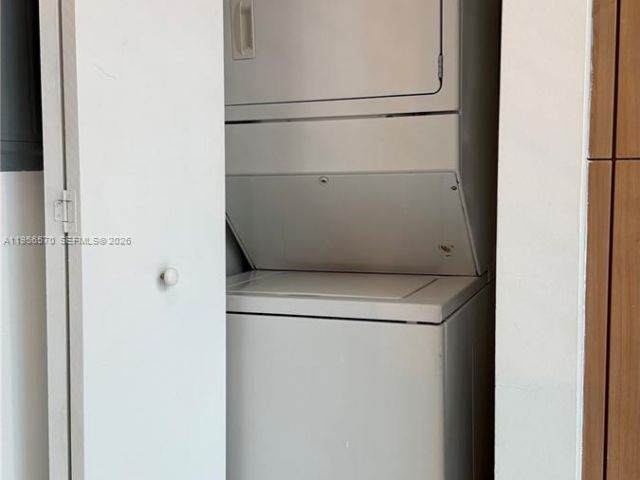 Apartment for sale  Unit #302 - photo 7389005