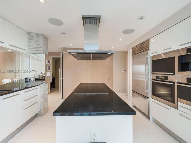 Apartment for sale  Unit #2608 - photo 7301701