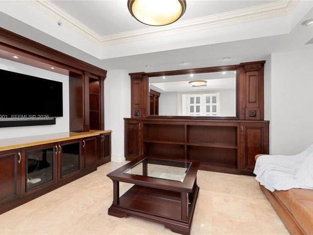 Apartment for sale  Unit #608 - photo 7302163