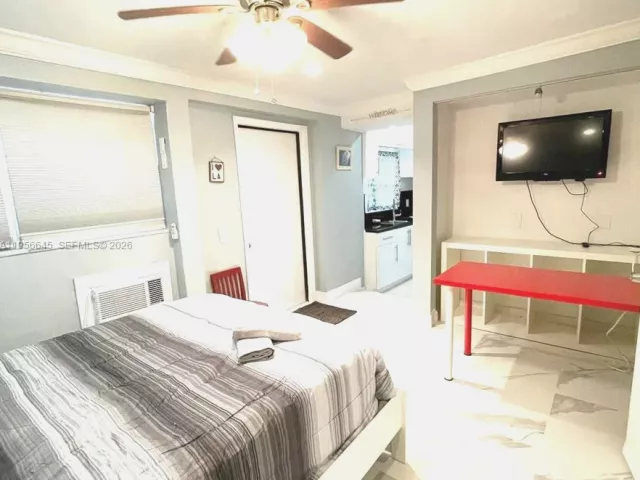 3-bedroom home for rent in Hallandale Beach -  - MondialRealty