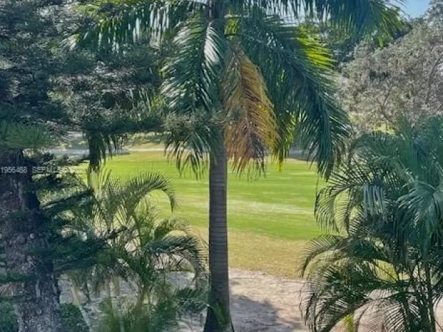 3-bedroom home for sale in Aventura - 20408 NE 34th Ct 21 - MondialRealty