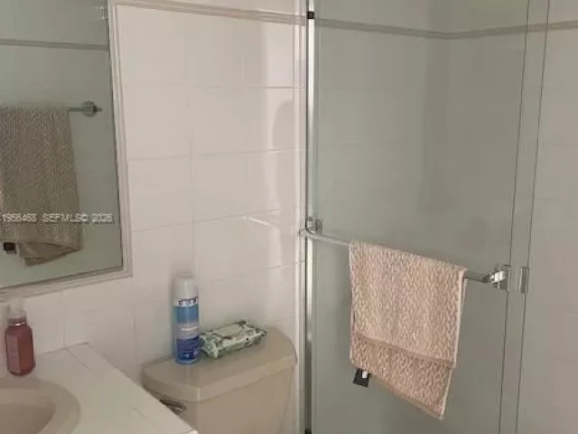 3-bedroom home for sale in Aventura - 20408 NE 34th Ct 21 - MondialRealty