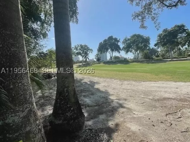 3-bedroom home for sale in Aventura - 20408 NE 34th Ct 21 - MondialRealty