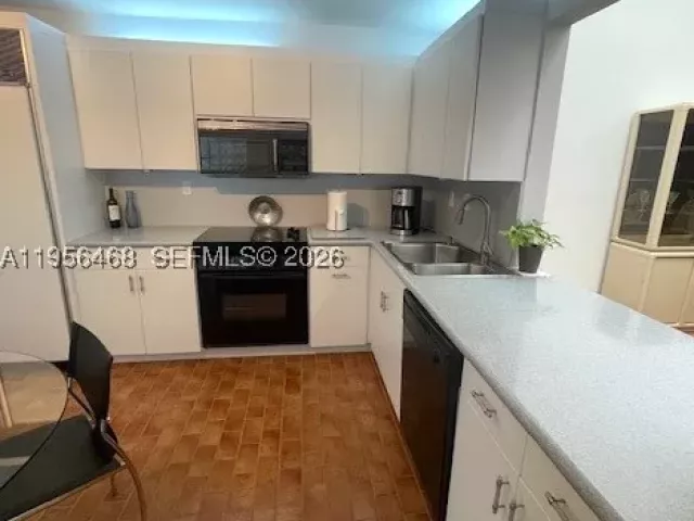 3-bedroom home for sale in Aventura - 20408 NE 34th Ct 21 - MondialRealty