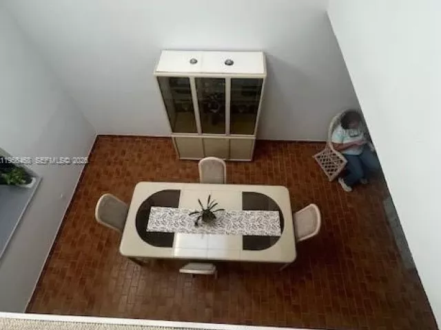 3-bedroom home for sale in Aventura - 20408 NE 34th Ct 21 - MondialRealty