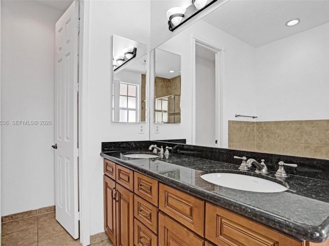 Home for rent at 8335 NW 8th Ter - photo 7453067