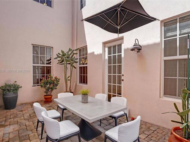 Home for rent at 8335 NW 8th Ter - photo 7453072