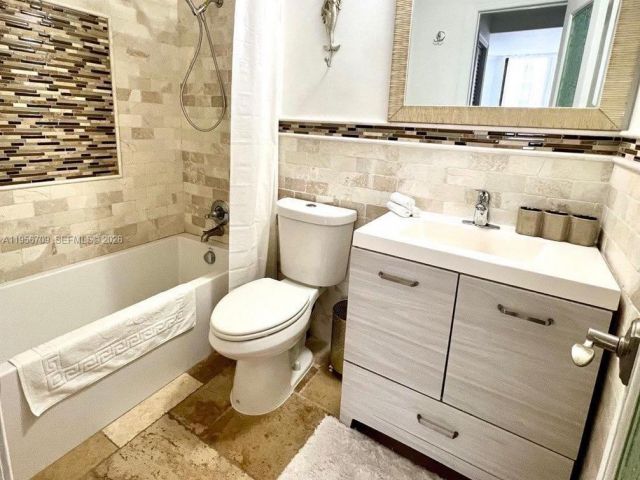 Apartment for rent  Unit #619 - photo 7428307