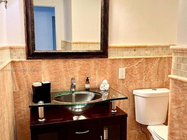 Apartment for rent  Unit #619 - photo 7428308