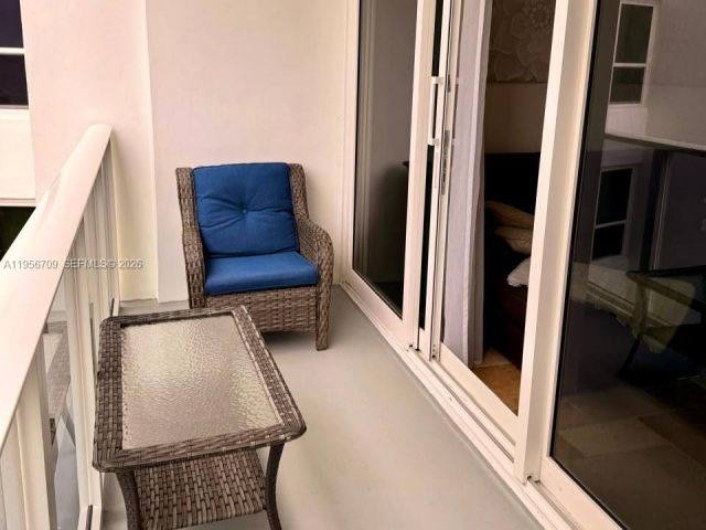 Apartment for rent  Unit #619 - photo 7428312