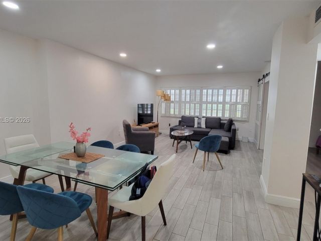 1-bedroom condo for sale in Hallandale Beach - 1965 S Ocean Dr ME - MondialRealty