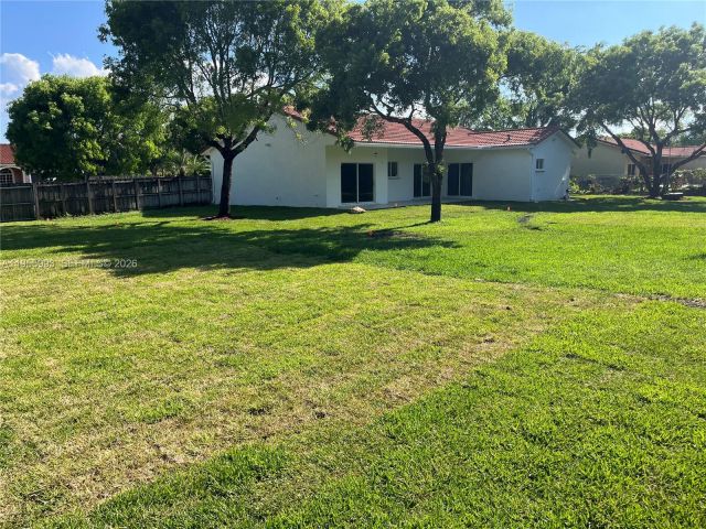 4-bedroom home for rent in Miami - 12997 SW 219th Ter 12997 - MondialRealty