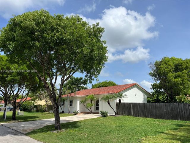 4-bedroom home for rent in Miami - 12997 SW 219th Ter 12997 - MondialRealty