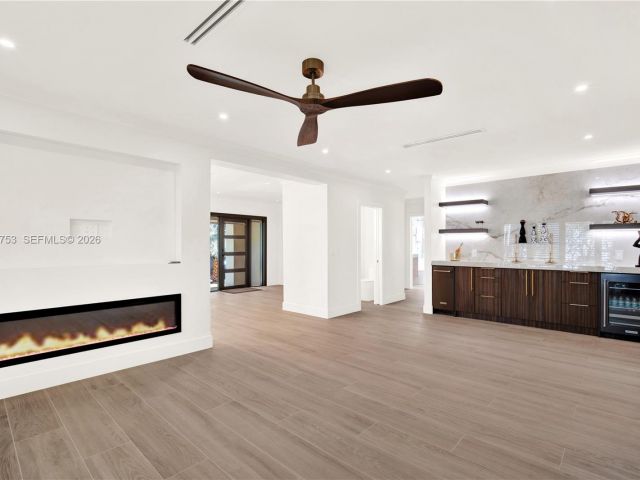 Home for sale at 600 San Antonio Ave - photo 7470701