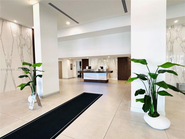 2-bedroom condo for rent in Sunny Isles Beach - 230 174th St 410 - MondialRealty