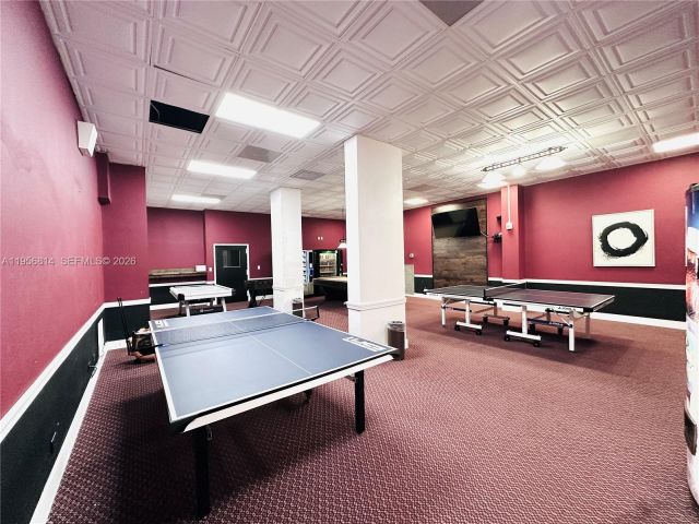 2-bedroom condo for rent in Sunny Isles Beach - 230 174th St 410 - MondialRealty