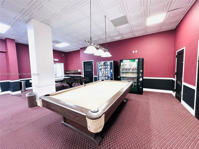 2-bedroom condo for rent in Sunny Isles Beach - 230 174th St 410 - MondialRealty