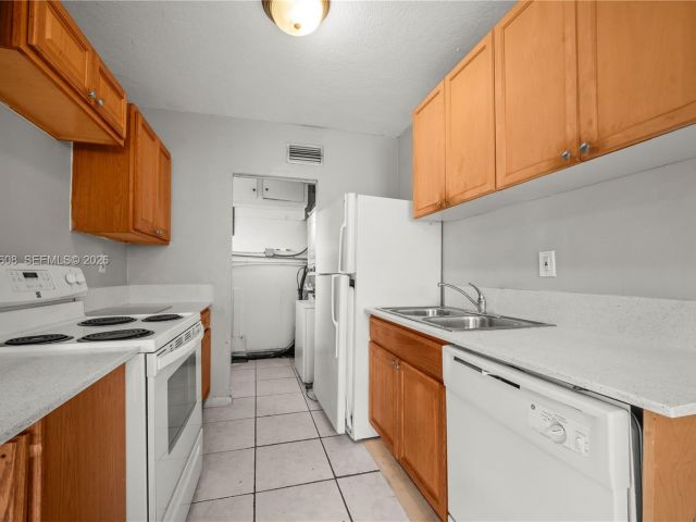 Home for rent at 701 N 70th Ave 0 - photo 7450461
