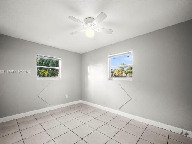 Home for rent at 701 N 70th Ave 0 - photo 7450473