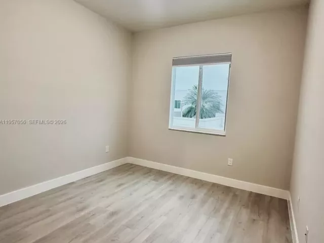 3-bedroom home for rent in Doral - 10420 NW 67th St 10420 - MondialRealty