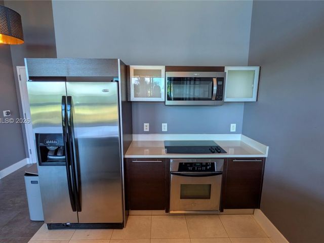 Apartment for sale  Unit #505 - photo 7437002