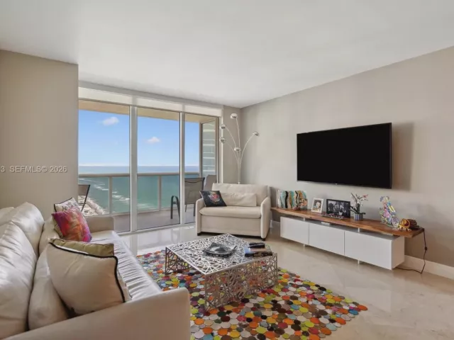 3-bedroom condo for rent in Hallandale Beach - 1830 S Ocean Dr 4211 - MondialRealty