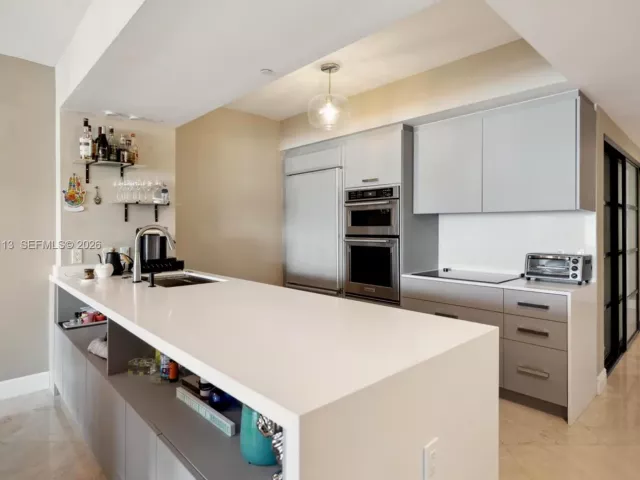 3-bedroom condo for rent in Hallandale Beach - 1830 S Ocean Dr 4211 - MondialRealty